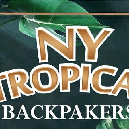 Auberge de jeunesse Ny Tropical Backpackers à Desaru Extérieur photo