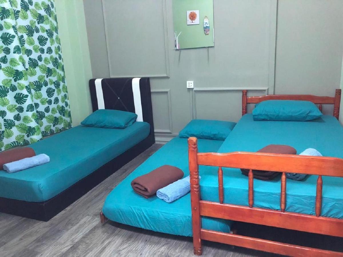 Auberge de jeunesse Ny Tropical Backpackers à Desaru Extérieur photo