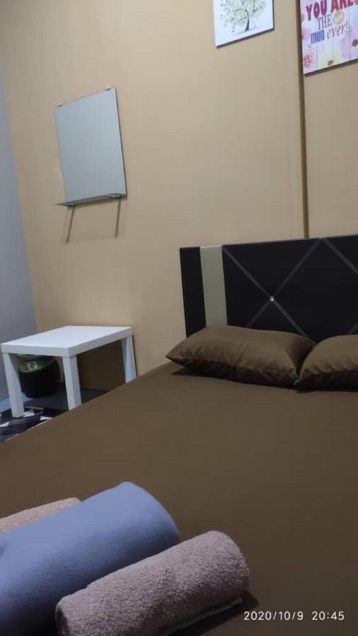 Auberge de jeunesse Ny Tropical Backpackers à Desaru Extérieur photo