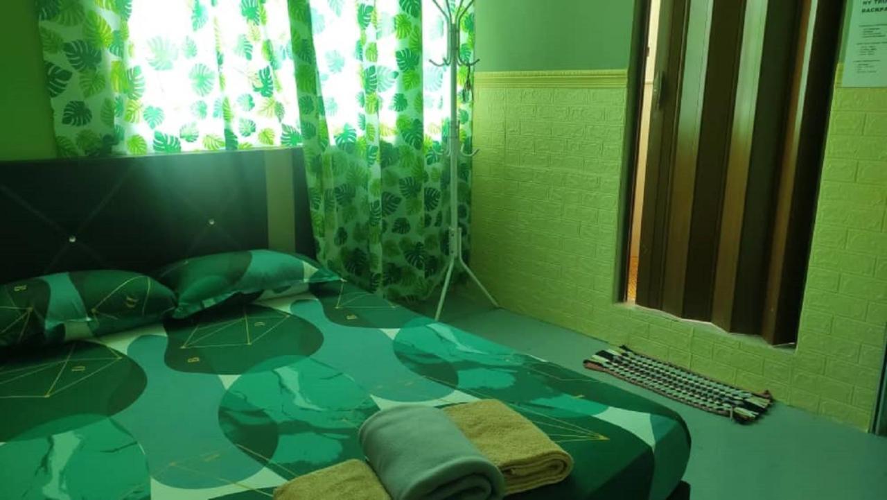 Auberge de jeunesse Ny Tropical Backpackers à Desaru Extérieur photo